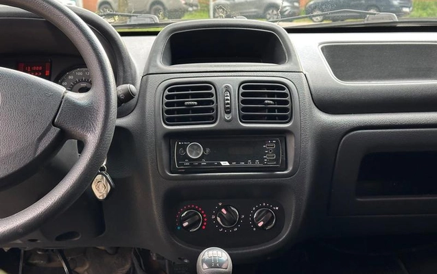 imagem-https://www.socarrao.com.br/sc-vehicle-images-prod/4028410/1790084087512-8499739_17_B_5d5dbb649f.jpeg