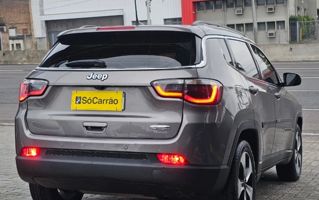 imagem-https://www.socarrao.com.br/sc-vehicle-images-prod/4028459/1790084371800-YmUyMzRkYzctZjU4MC00MWE3LWFlOGQtNzkyMDU0OWVlNTAxLmpwZw.jpg