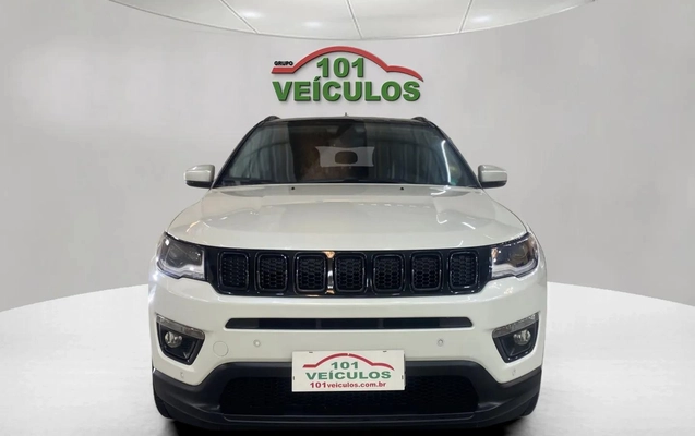 imagem-https://www.socarrao.com.br/sc-vehicle-images-prod/4028490/1790084558323-003_e4a07b4ea12110ad038e951b99a7c4d8.jpg
