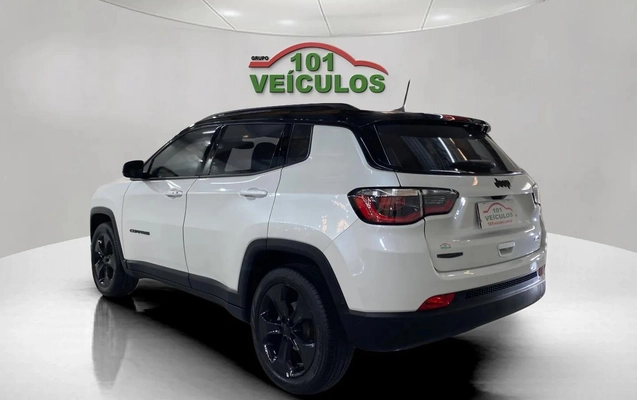 imagem-https://www.socarrao.com.br/sc-vehicle-images-prod/4028490/1790084558327-003_2296429484716ce9d5746bccd1881f64.jpg