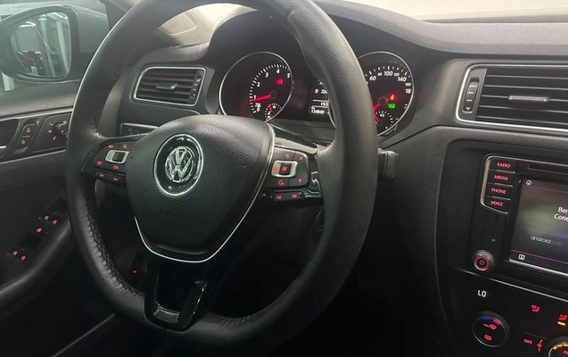 imagem-https://www.socarrao.com.br/sc-vehicle-images-prod/4028524/1790348995006-8498487_18_B_459fe2a678.jpeg