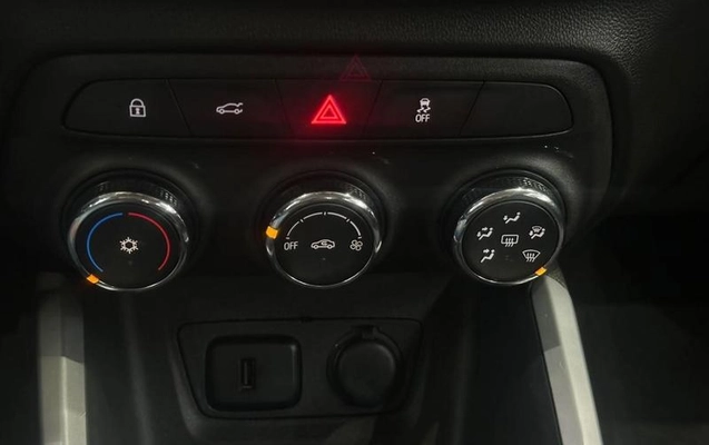 imagem-https://www.socarrao.com.br/sc-vehicle-images-prod/4028525/1790084918654-8389988_13_B_34f29dee7c.jpeg