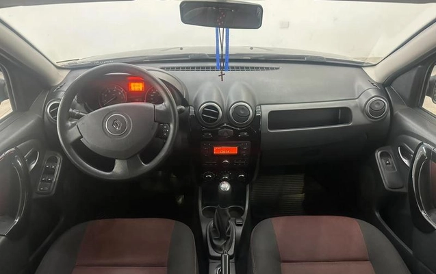 imagem-https://www.socarrao.com.br/sc-vehicle-images-prod/4028527/1790084920674-8453199_14_B_61793adcd6.jpeg