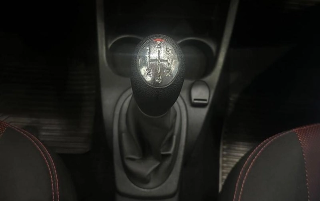 imagem-https://www.socarrao.com.br/sc-vehicle-images-prod/4028527/1790084920677-8453199_13_B_d7000c2047.jpeg
