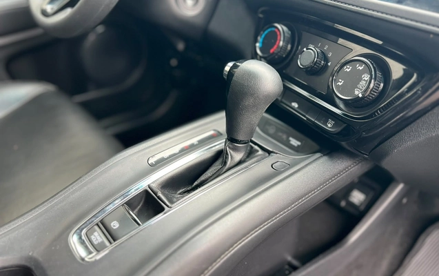 imagem-https://www.socarrao.com.br/sc-vehicle-images-prod/4028528/1790084925384-77ad567d22b441d896f2f285e10b8d5a_1790084802209.jpg