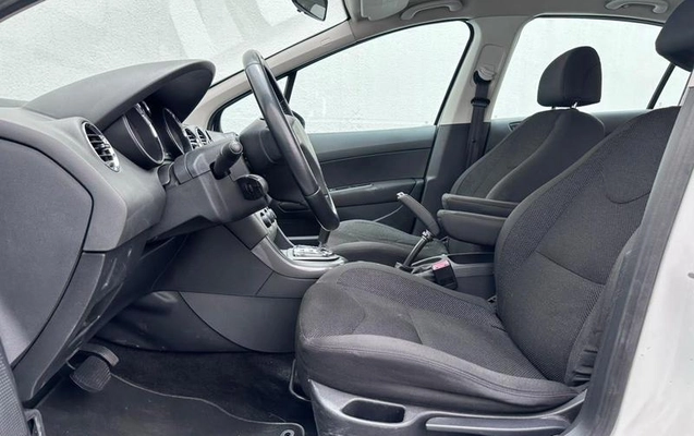imagem-https://www.socarrao.com.br/sc-vehicle-images-prod/4028597/1792691464589-8343411_5_B_e347e96e3d.jpeg