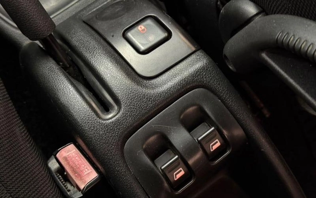 imagem-https://www.socarrao.com.br/sc-vehicle-images-prod/4028739/1790085518653-8472516_12_B_6f728007e0.jpeg