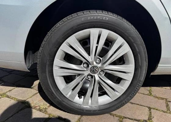 imagem-https://www.socarrao.com.br/sc-vehicle-images-prod/4028757/1790085540551-volkswagen-voyage-1.6-msi-totalflex-4p-manual-wmimagem10465545921.jpg