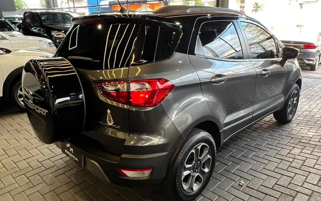 imagem-https://www.socarrao.com.br/sc-vehicle-images-prod/4028781/1790803463058-8499703_6_B_4425b1c11e.jpeg