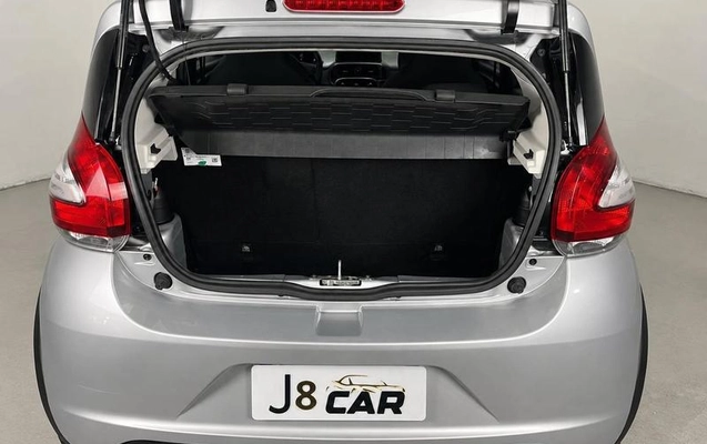 imagem-https://www.socarrao.com.br/sc-vehicle-images-prod/4028794/1790087671721-8494461_21_B_2e19829624.jpeg