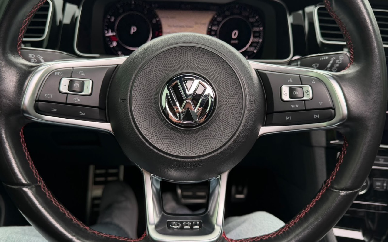 imagem-https://www.socarrao.com.br/sc-vehicle-images-prod/4028827/1790085686730-NGQxYWE2OWUtODhkMy00MGI3LTg4MDItMTA1ODg3OWMzZWZkLmpwZWc.jpeg