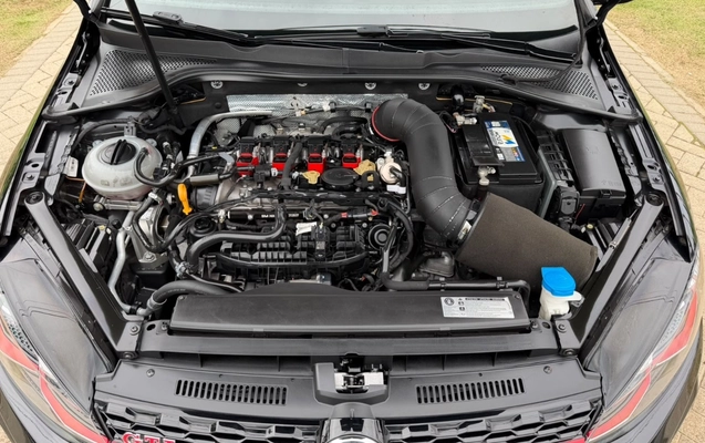 imagem-https://www.socarrao.com.br/sc-vehicle-images-prod/4028827/1790085687816-ODg4NDEyNDYtYmY2Zi00NTg4LWJkZDEtNTczMjdiYzQwNTJjLmpwZWc.jpeg