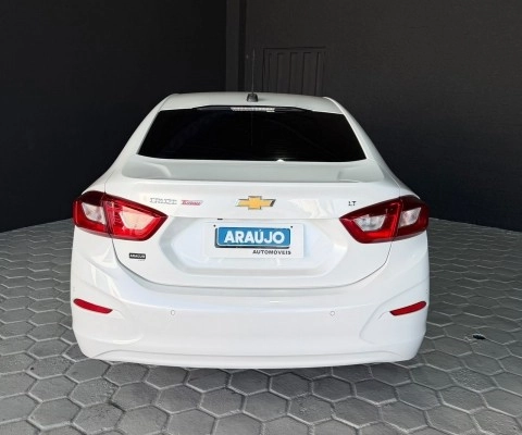 imagem-https://www.socarrao.com.br/sc-vehicle-images-prod/4028923/1790085865610-640_480_chevrolet-cruze-lt-1-4-16v-ecotec-aut-flex-18-19-7b7709-4.jpg