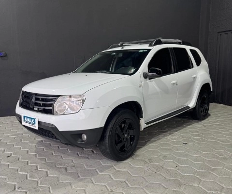 imagem-https://www.socarrao.com.br/sc-vehicle-images-prod/4028931/1790085876398-640_480_renault-duster-2-0-16v-dynamique-flex-aut-13-13-3b79d9-13.jpg
