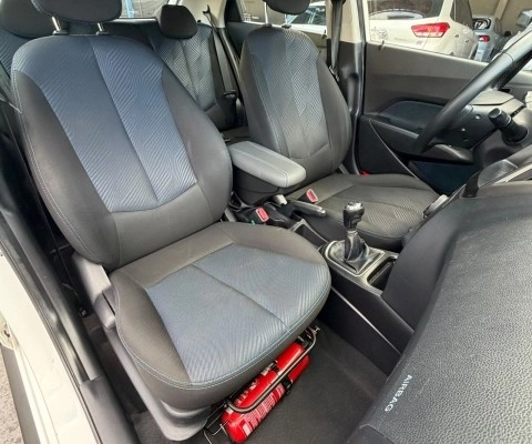 imagem-https://www.socarrao.com.br/sc-vehicle-images-prod/4029009/1790085957463-640_480_hyundai-hb20x-style-1-6-14-15-3e3f9a-22.jpg