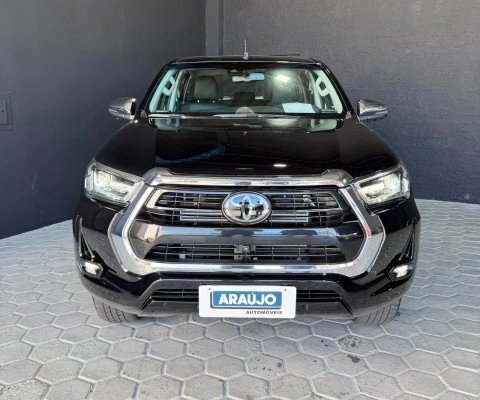 imagem-https://www.socarrao.com.br/sc-vehicle-images-prod/4029031/1790099237678-640_480_toyota-hilux-cabine-dupla-hilux-cd-2-8-tdi-srx-4wd-23-23-4ebc72-4.jpg