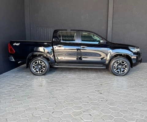 imagem-https://www.socarrao.com.br/sc-vehicle-images-prod/4029031/1790099237683-640_480_toyota-hilux-cabine-dupla-hilux-cd-2-8-tdi-srx-4wd-23-23-4ebc72-6.jpg