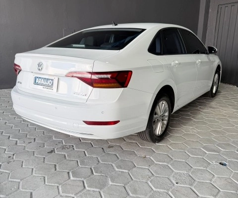 imagem-https://www.socarrao.com.br/sc-vehicle-images-prod/4029045/1790086010556-640_480_volkswagen-jetta-1-4-250-tsi-19-19-70c975-2.jpg