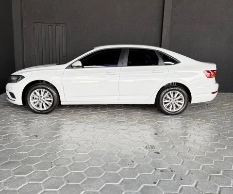 imagem-https://www.socarrao.com.br/sc-vehicle-images-prod/4029045/1790086010560-640_480_volkswagen-jetta-1-4-250-tsi-19-19-70c975-4.jpg