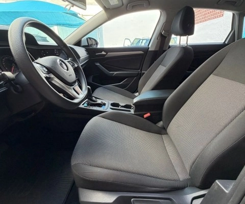 imagem-https://www.socarrao.com.br/sc-vehicle-images-prod/4029045/1790086010562-640_480_volkswagen-jetta-1-4-250-tsi-19-19-70c975-9.jpg