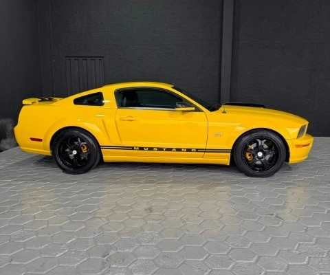 imagem-https://www.socarrao.com.br/sc-vehicle-images-prod/4029057/1790086020828-640_480_ford-mustang-gt-v8-06-06-74c050-6.jpg