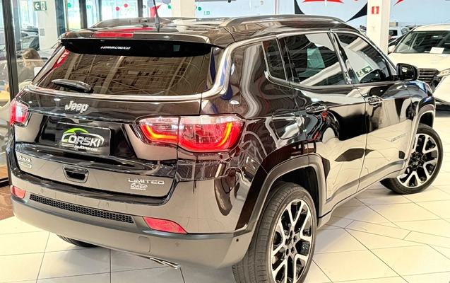 imagem-https://www.socarrao.com.br/sc-vehicle-images-prod/4029156/1790086154106-NmQwMGIwNGItOWFlYi00MzVlLWFlY2YtMzRhOWRlNWE4NmNiLmpwZWc.jpeg