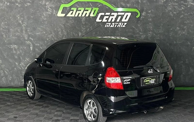 imagem-https://www.socarrao.com.br/sc-vehicle-images-prod/4029445/1790086666658-8474520_9_B_4738229340.jpeg