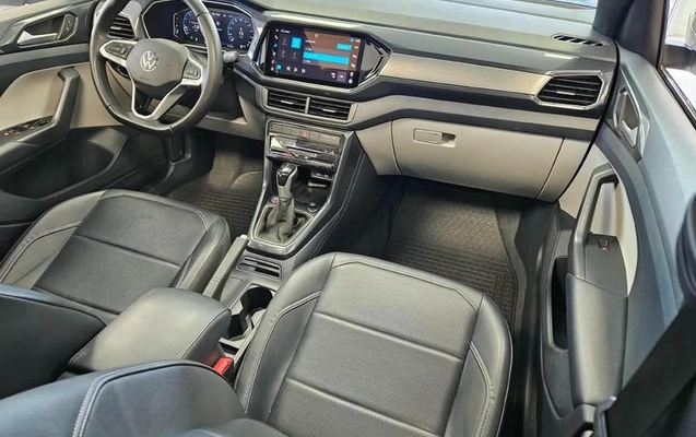 imagem-https://www.socarrao.com.br/sc-vehicle-images-prod/4029476/1790086706203-8500458_14_B_1c3d82e904.jpeg