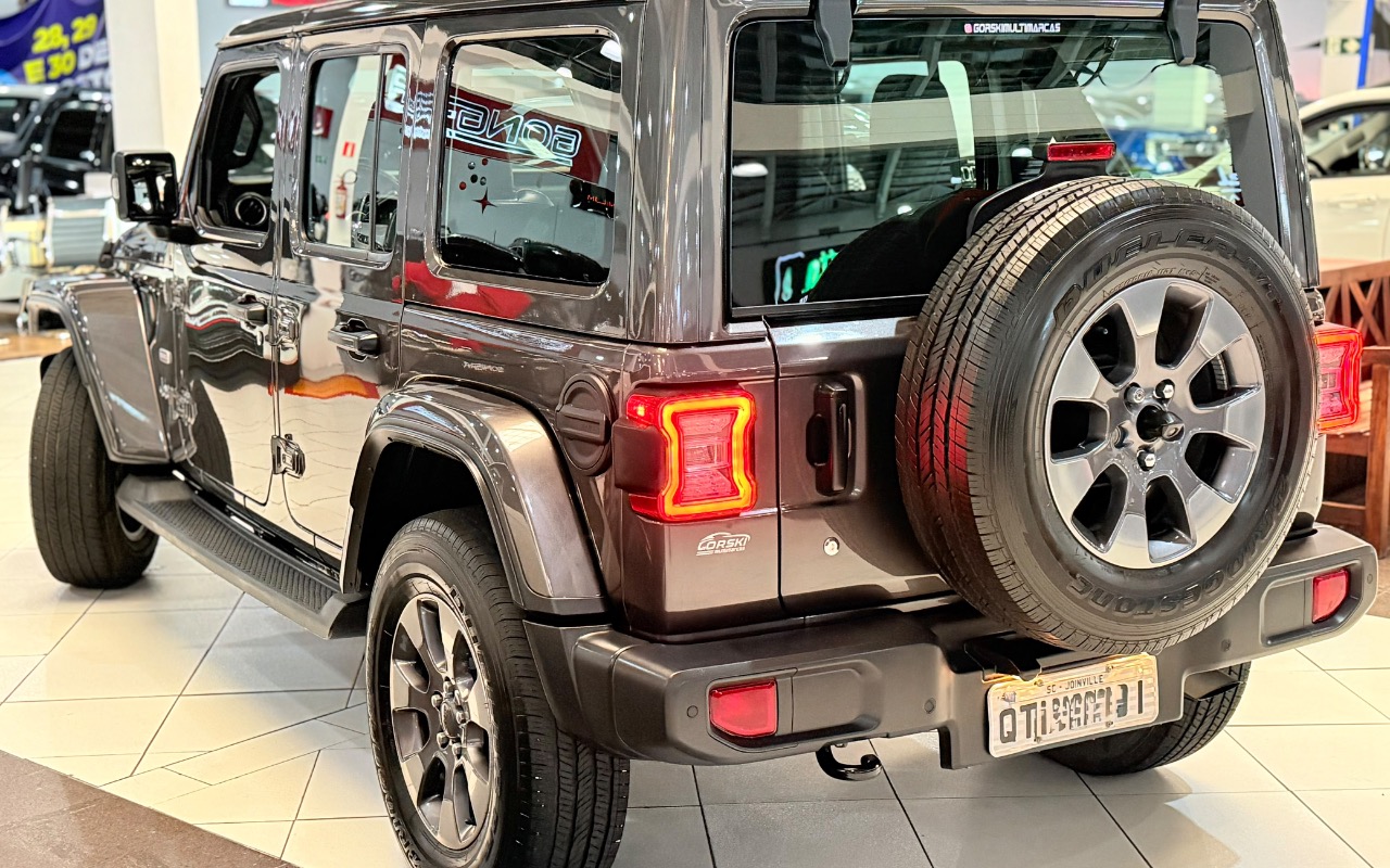 imagem-https://www.socarrao.com.br/sc-vehicle-images-prod/4029498/1790086767330-YTQ3Y2VmYjAtNzBlNi00ODIzLThmZTktYjZkY2YxNGRjYTU1LmpwZWc.jpeg