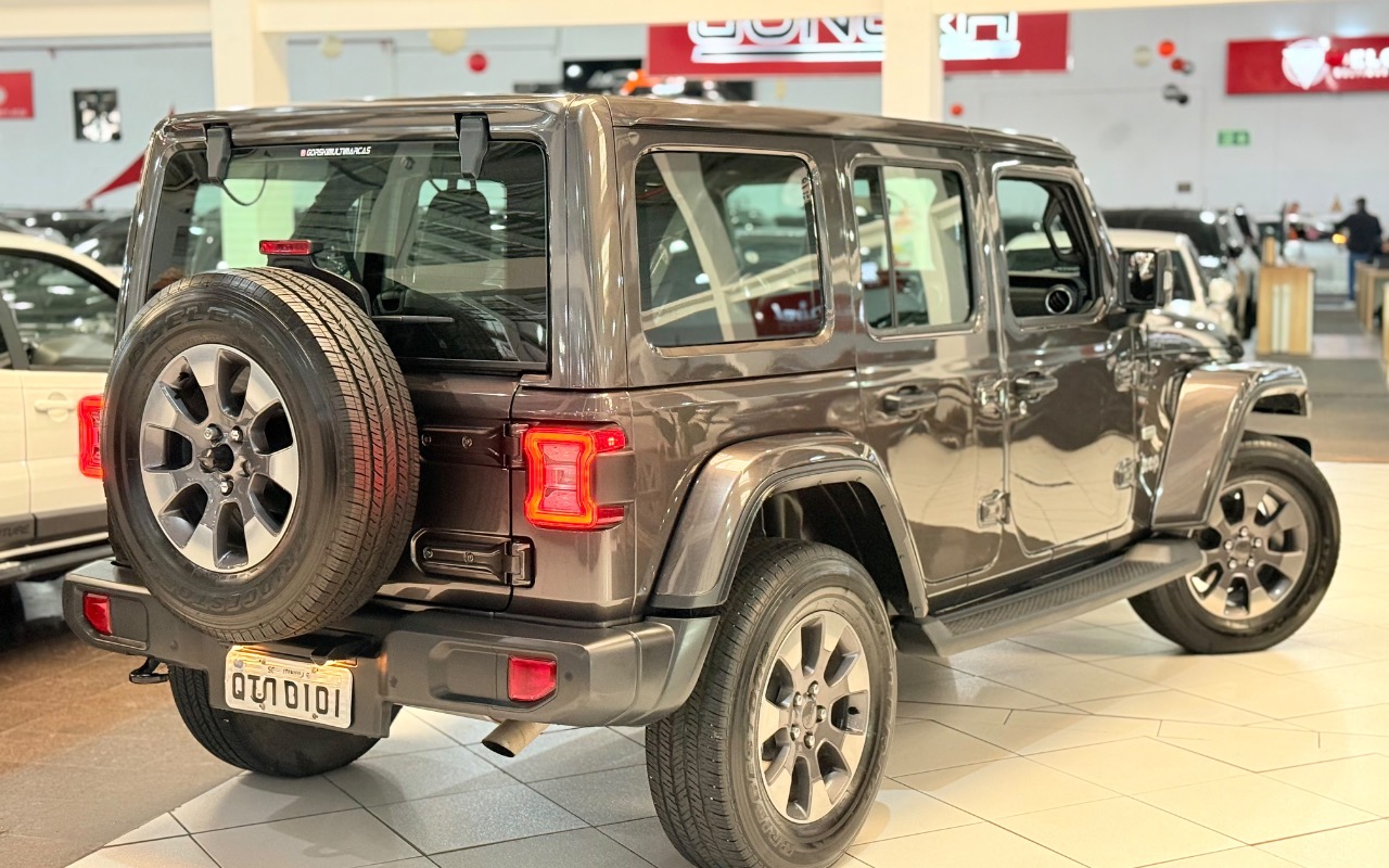 imagem-https://www.socarrao.com.br/sc-vehicle-images-prod/4029498/1790086767517-MjZhNDViNWEtYTgxNS00NGU4LWJmZGYtODVjMGRkMGRlMWQzLmpwZWc.jpeg