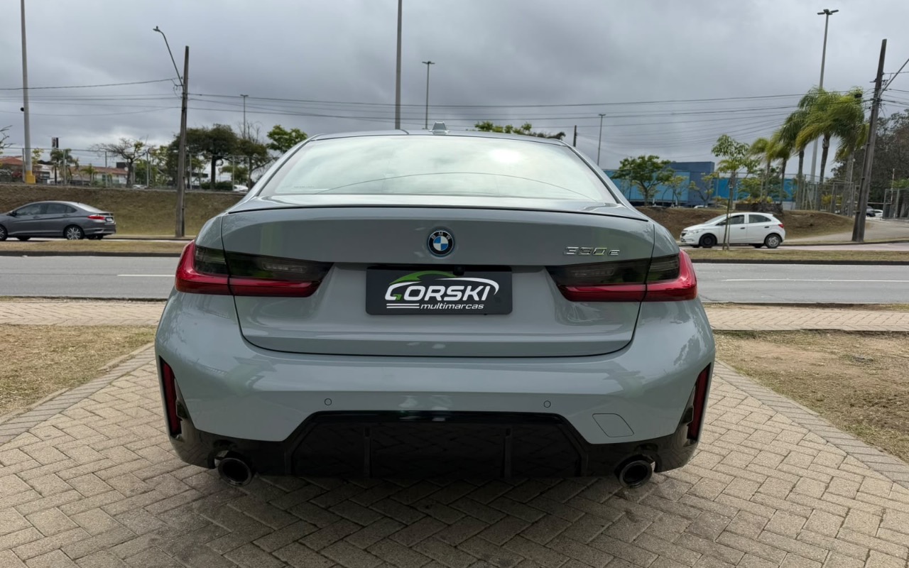 imagem-https://www.socarrao.com.br/sc-vehicle-images-prod/4029555/1790087082101-ZmQyNjc3ZmItYzE1Yy00MGY2LWE5OTktYWIxNTUzN2EwNDA4LmpwZWc.jpeg