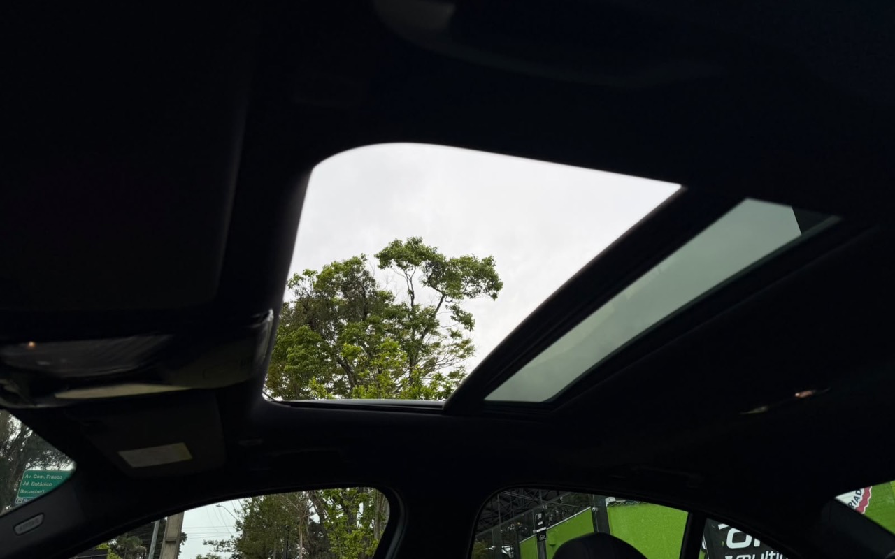 imagem-https://www.socarrao.com.br/sc-vehicle-images-prod/4029555/1790087083001-YmI0OTYwNDktMmQyNi00ZTQwLTgwNmMtNTFiZDA2YTg0MWJmLmpwZWc.jpeg