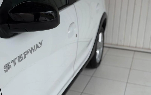 imagem-https://www.socarrao.com.br/sc-vehicle-images-prod/4029566/1790087122745-8500507_5_B_f7cd5a026e.jpeg