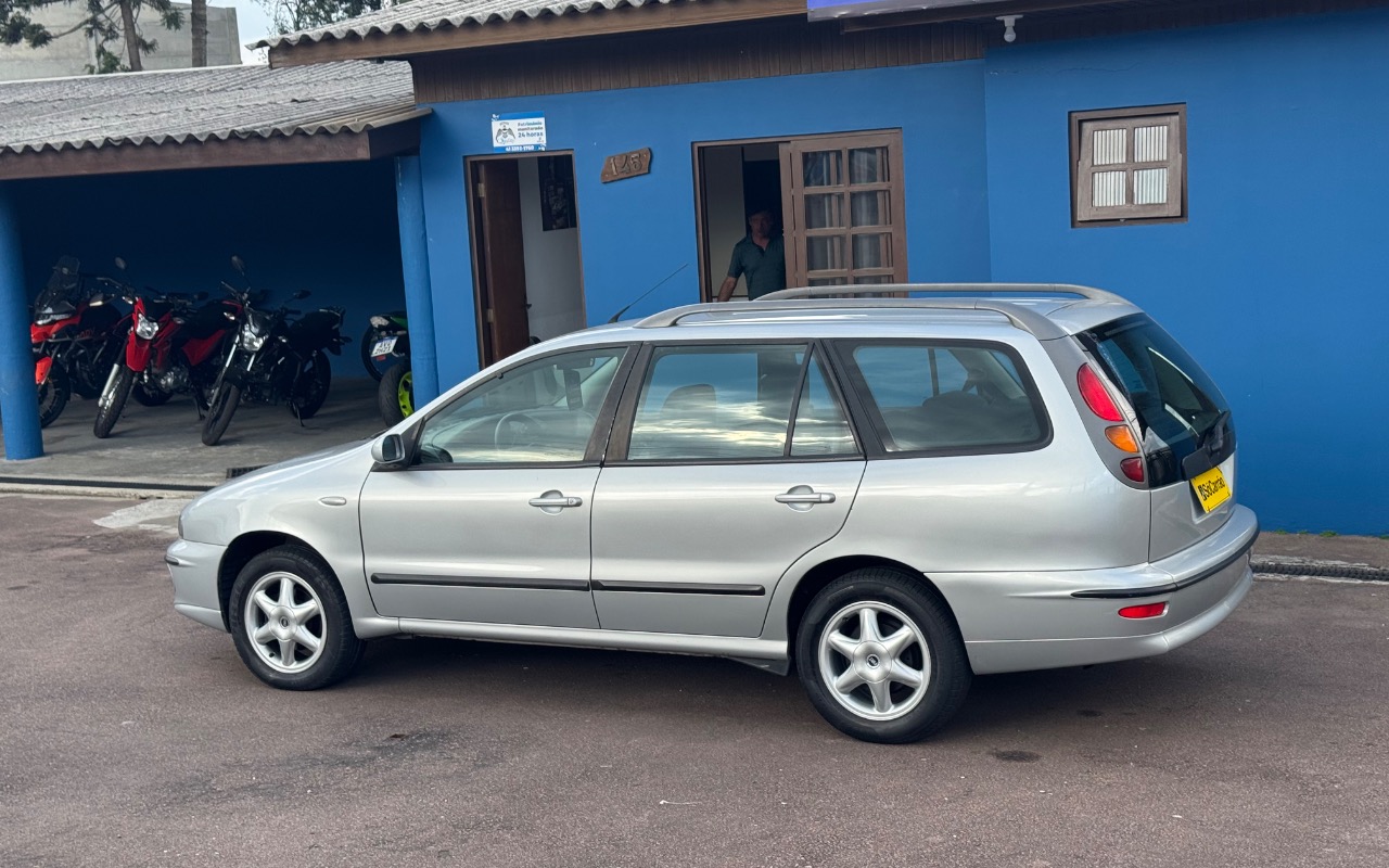 imagem-https://www.socarrao.com.br/sc-vehicle-images-prod/4029570/1790087191365-SU1HXzYxNjQuanBlZw.jpeg