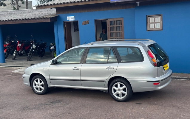 imagem-https://www.socarrao.com.br/sc-vehicle-images-prod/4029570/1790087191365-SU1HXzYxNjQuanBlZw.jpeg