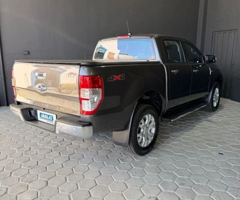 imagem-https://www.socarrao.com.br/sc-vehicle-images-prod/4029645/1790087338420-640_480_ford-ranger-cabine-dupla-ranger-3-2-cd-xlt-4x4-20-20-d3e512-9.jpg