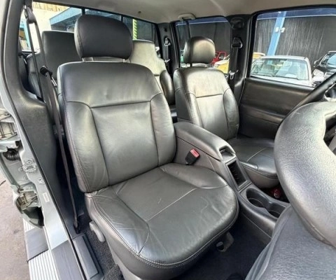 imagem-https://www.socarrao.com.br/sc-vehicle-images-prod/4029685/1790087359657-640_480_chevrolet-s10-cabine-dupla-executive-4x2-2-4-flex-cab-dupla-08-09-0e45b7-8.jpg