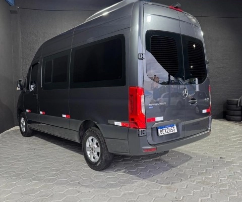 imagem-https://www.socarrao.com.br/sc-vehicle-images-prod/4029873/1790087564946-640_480_mercedes-benz-sprinter-2-2-cdi-416-furgao-14m-teto-alto-21-21-2a2d99-17.jpg