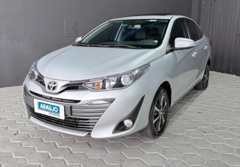Toyota Yaris 2021 Prata — foto 1 de 3