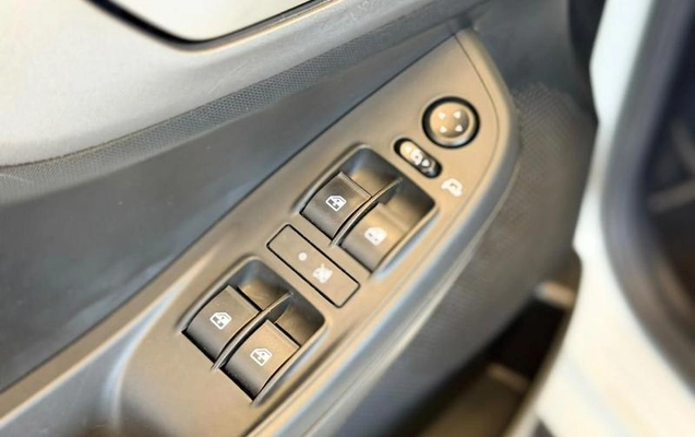 imagem-https://www.socarrao.com.br/sc-vehicle-images-prod/4029920/1790087989398-8483872_13_B_e64f2fdd15.jpeg