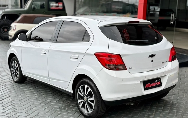 imagem-https://www.socarrao.com.br/sc-vehicle-images-prod/4029924/1790087731078-6_113518.jpg