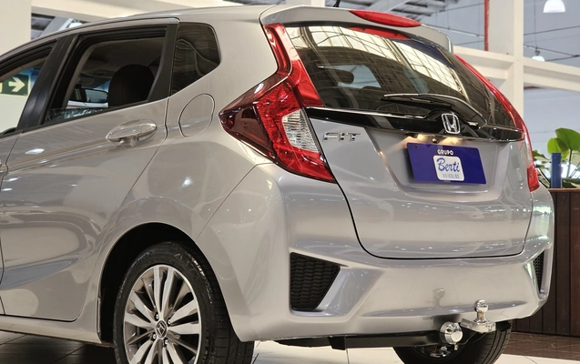 imagem-https://www.socarrao.com.br/sc-vehicle-images-prod/4029993/1790087952960-1_053130.jpg