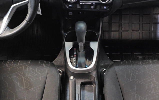 imagem-https://www.socarrao.com.br/sc-vehicle-images-prod/4029993/1790087952973-1_053144.jpg