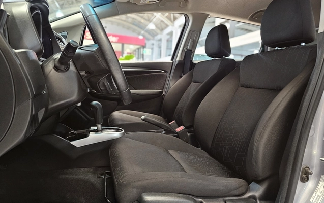 imagem-https://www.socarrao.com.br/sc-vehicle-images-prod/4029993/1790087952976-1_053146.jpg
