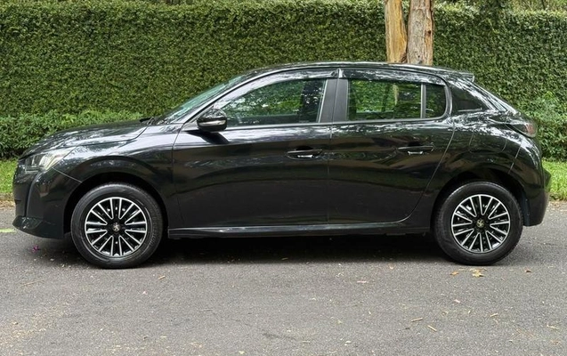 imagem-https://www.socarrao.com.br/sc-vehicle-images-prod/4030024/1791575772733-8467004_11_B_07a802fef0.jpeg