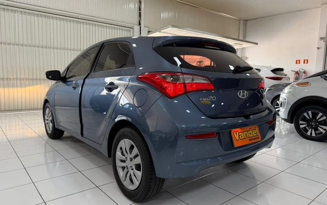 imagem-https://www.socarrao.com.br/sc-vehicle-images-prod/4030315/1790088500498-V2hhdHNBcHAgSW1hZ2UgMjAyNi0wOS0yMiBhdCAxMS4zNC4wOCAoMSkuanBlZw.jpeg