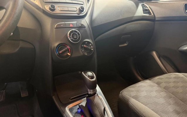 imagem-https://www.socarrao.com.br/sc-vehicle-images-prod/4030356/1790088603521-8500656_10_B_290e399c2b.jpeg