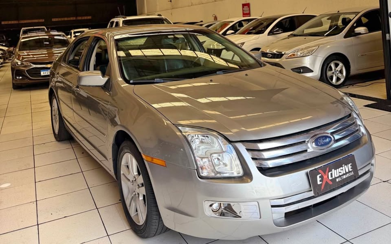 Ford Fusion 2008 Cinza — foto 1 de 3