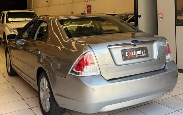 imagem-https://www.socarrao.com.br/sc-vehicle-images-prod/4030363/1790088695323-RlVTSU9OIDIwMDg2LmpwZw.jpg