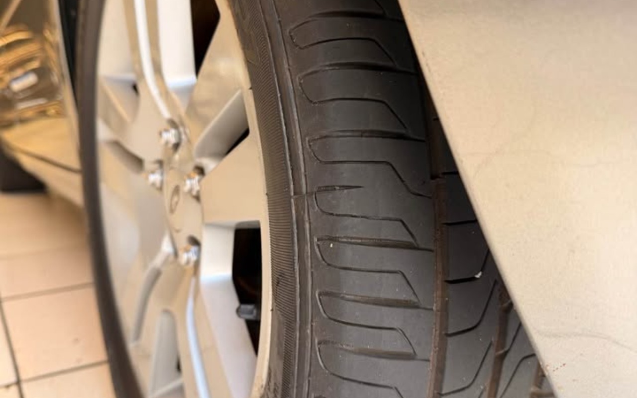 imagem-https://www.socarrao.com.br/sc-vehicle-images-prod/4030363/1790088696198-RlVTSU9OIDIwMDgxNC5qcGc.jpg